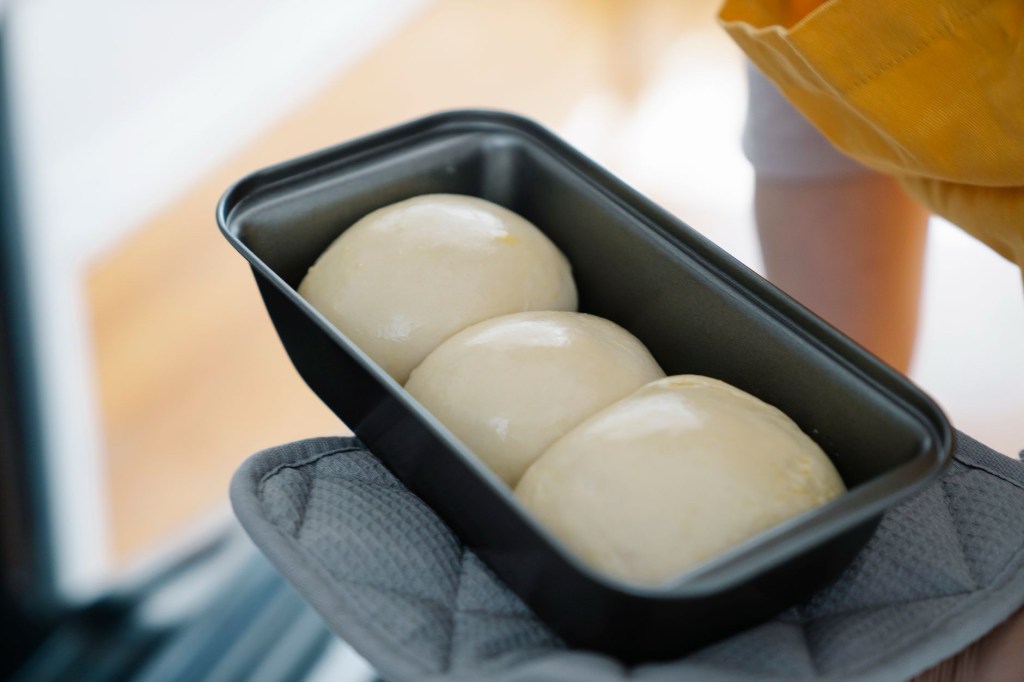Easy Homemade Bread Recipe for Beginners (No Bread Machine&nbsp;Needed)